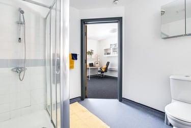 1 bed studio, Fulham Palace Road, Hammersmith, London, W69PA - Image 6